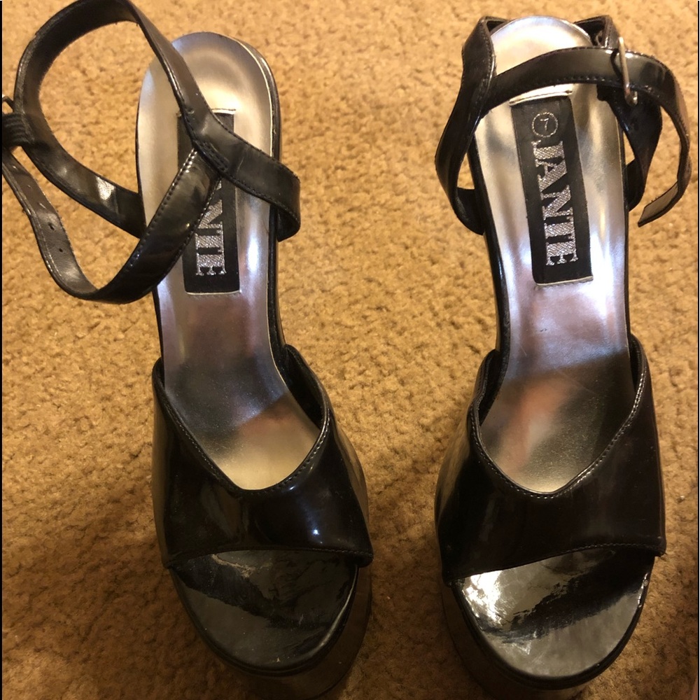 Jante Black patent leather platform heels